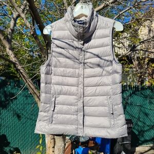Down Grey Puffer Vest With Zipper Pockets Size Small